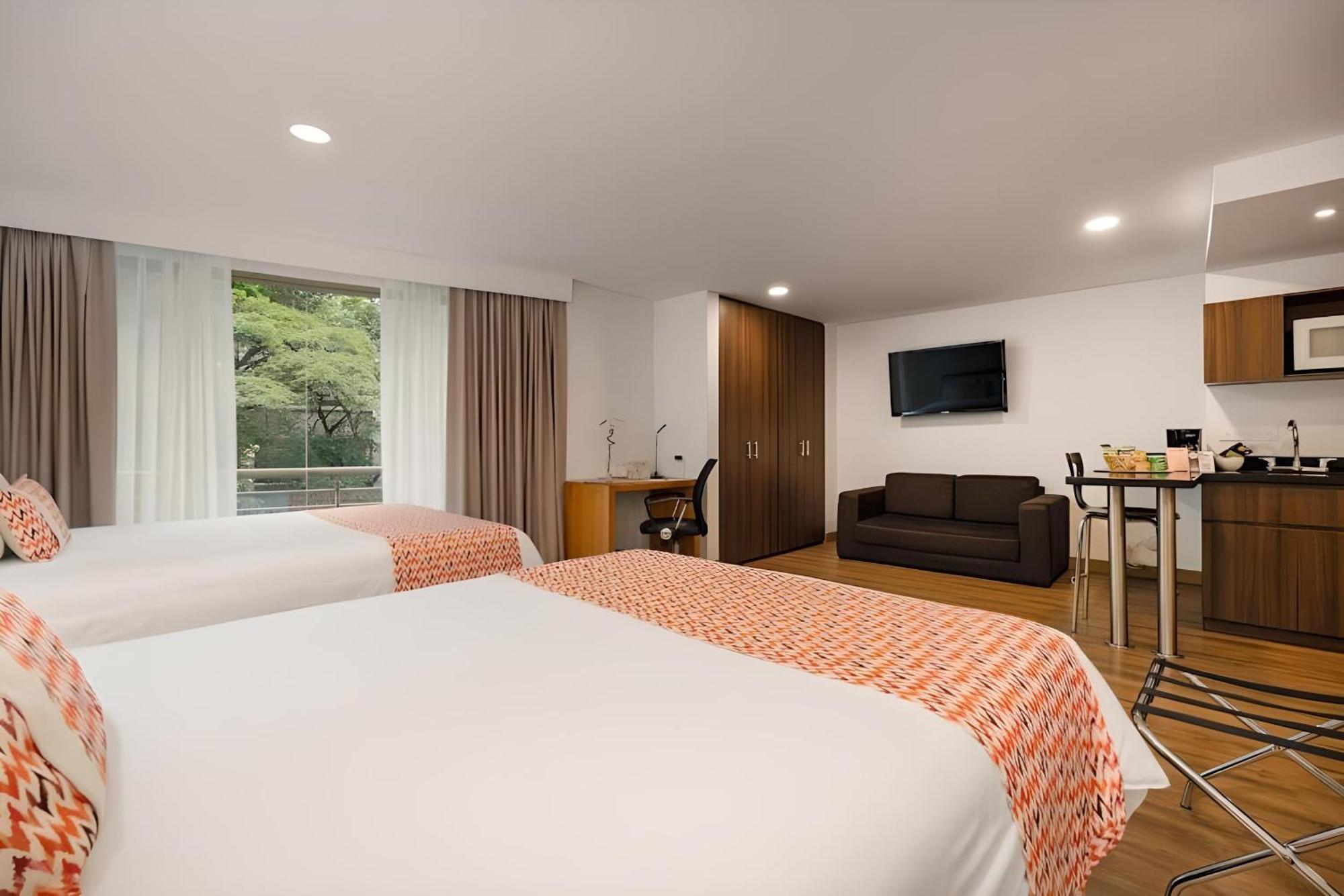 Leblon Suites Hotel Medellín Dış mekan fotoğraf