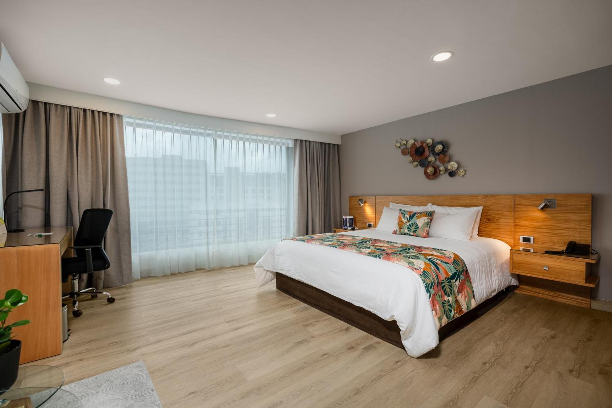 Leblon Suites Hotel Medellín Dış mekan fotoğraf
