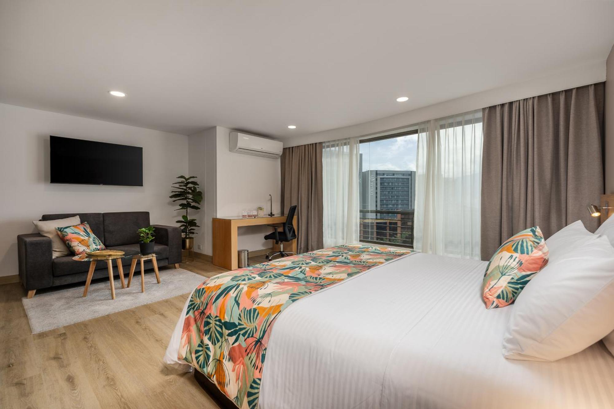 Leblon Suites Hotel Medellín Dış mekan fotoğraf