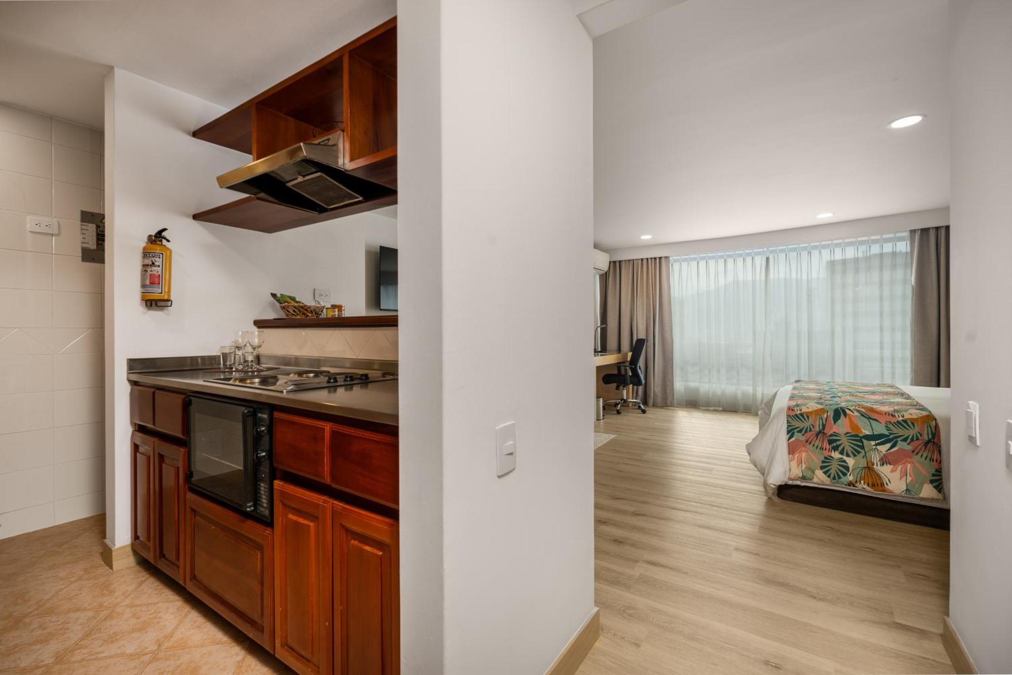 Leblon Suites Hotel Medellín Dış mekan fotoğraf