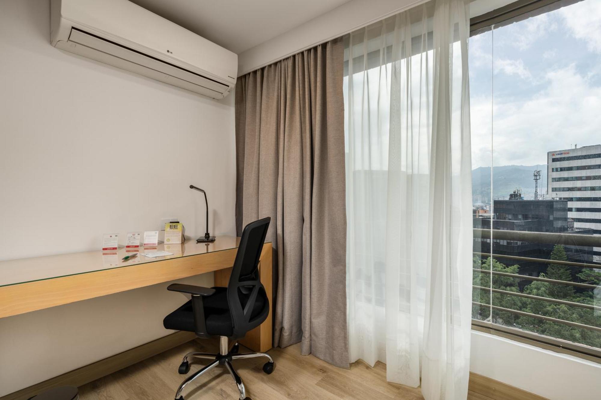 Leblon Suites Hotel Medellín Dış mekan fotoğraf