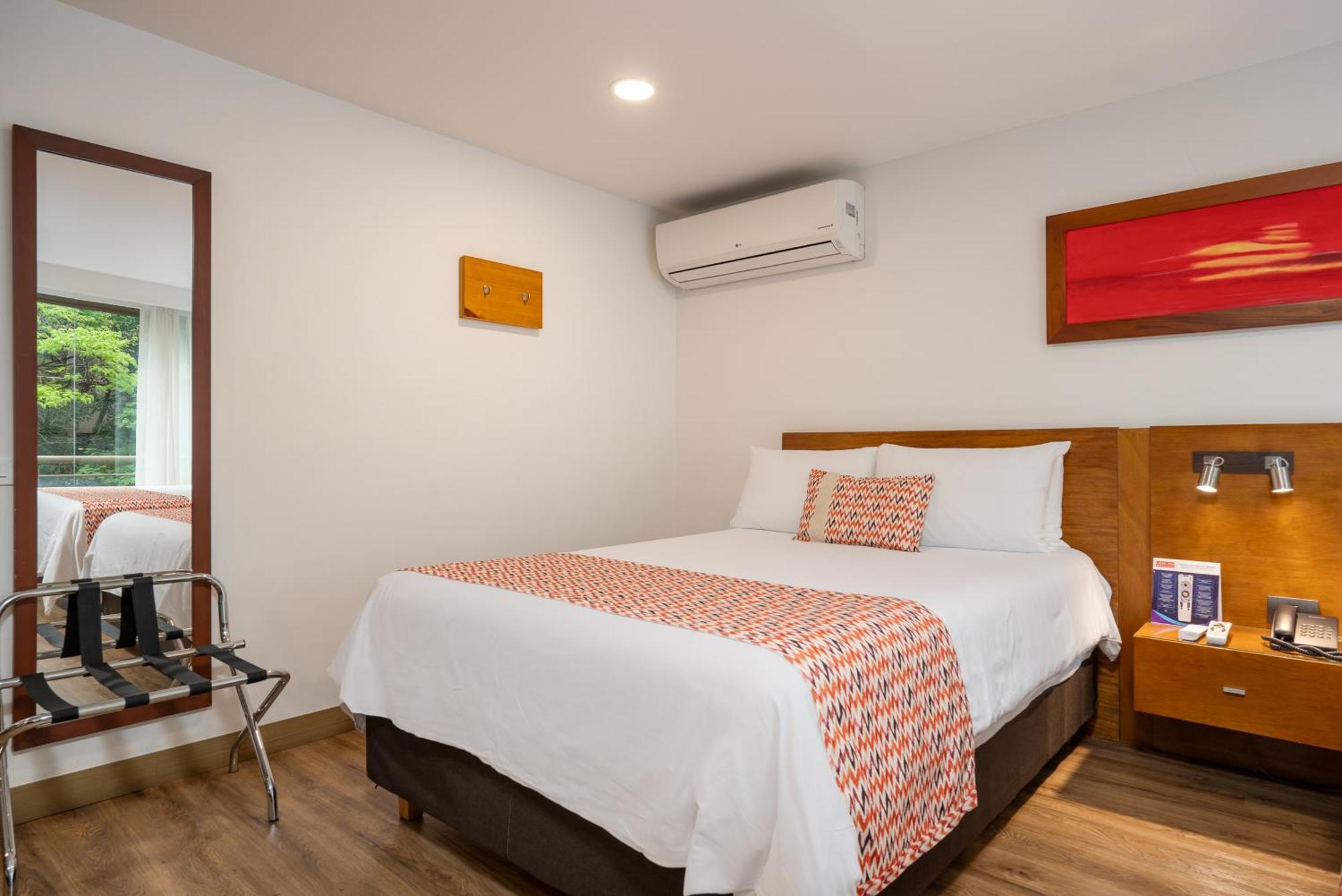 Leblon Suites Hotel Medellín Dış mekan fotoğraf