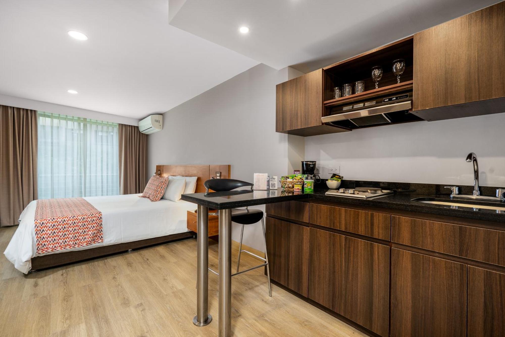 Leblon Suites Hotel Medellín Dış mekan fotoğraf