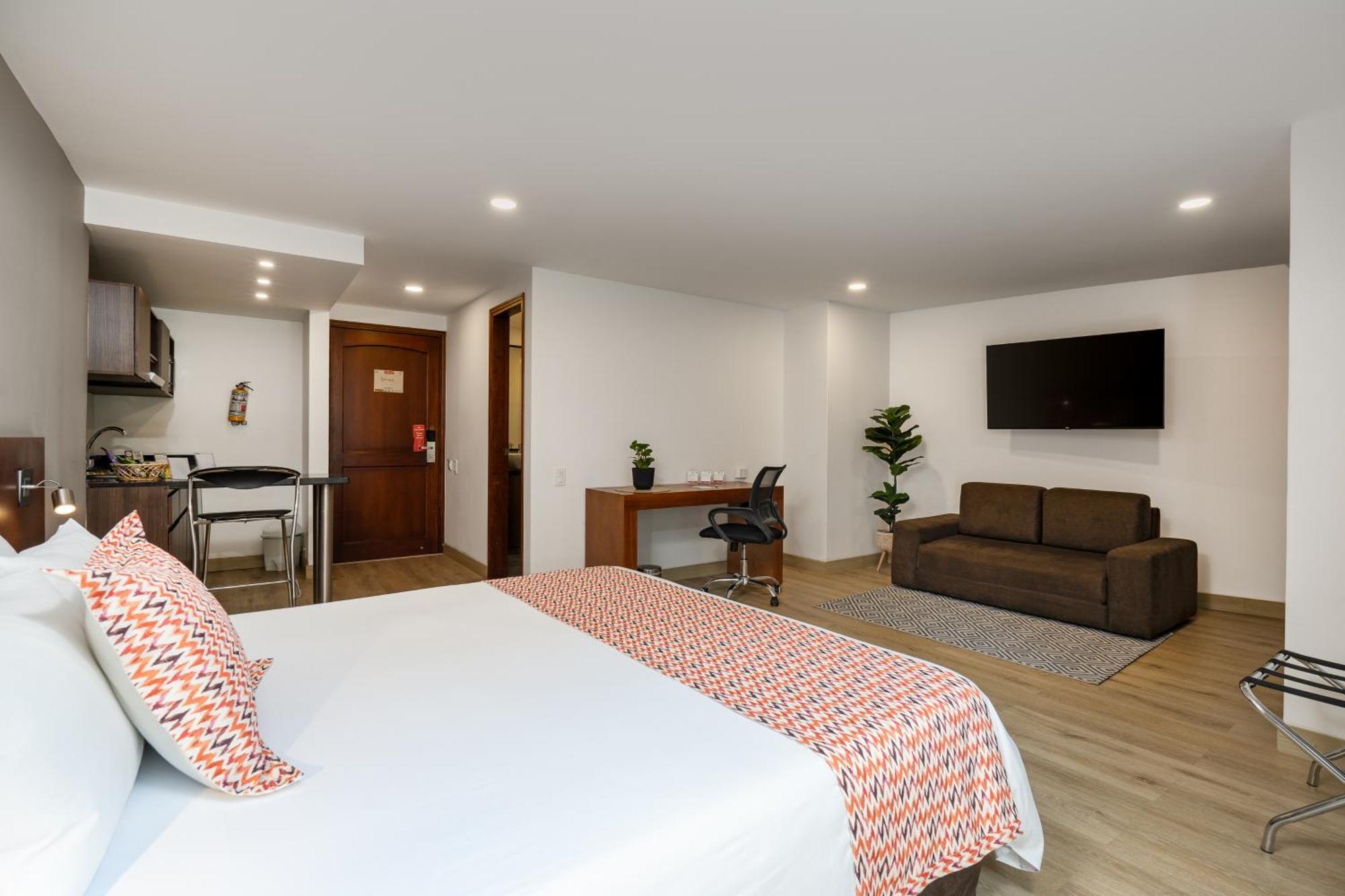 Leblon Suites Hotel Medellín Dış mekan fotoğraf