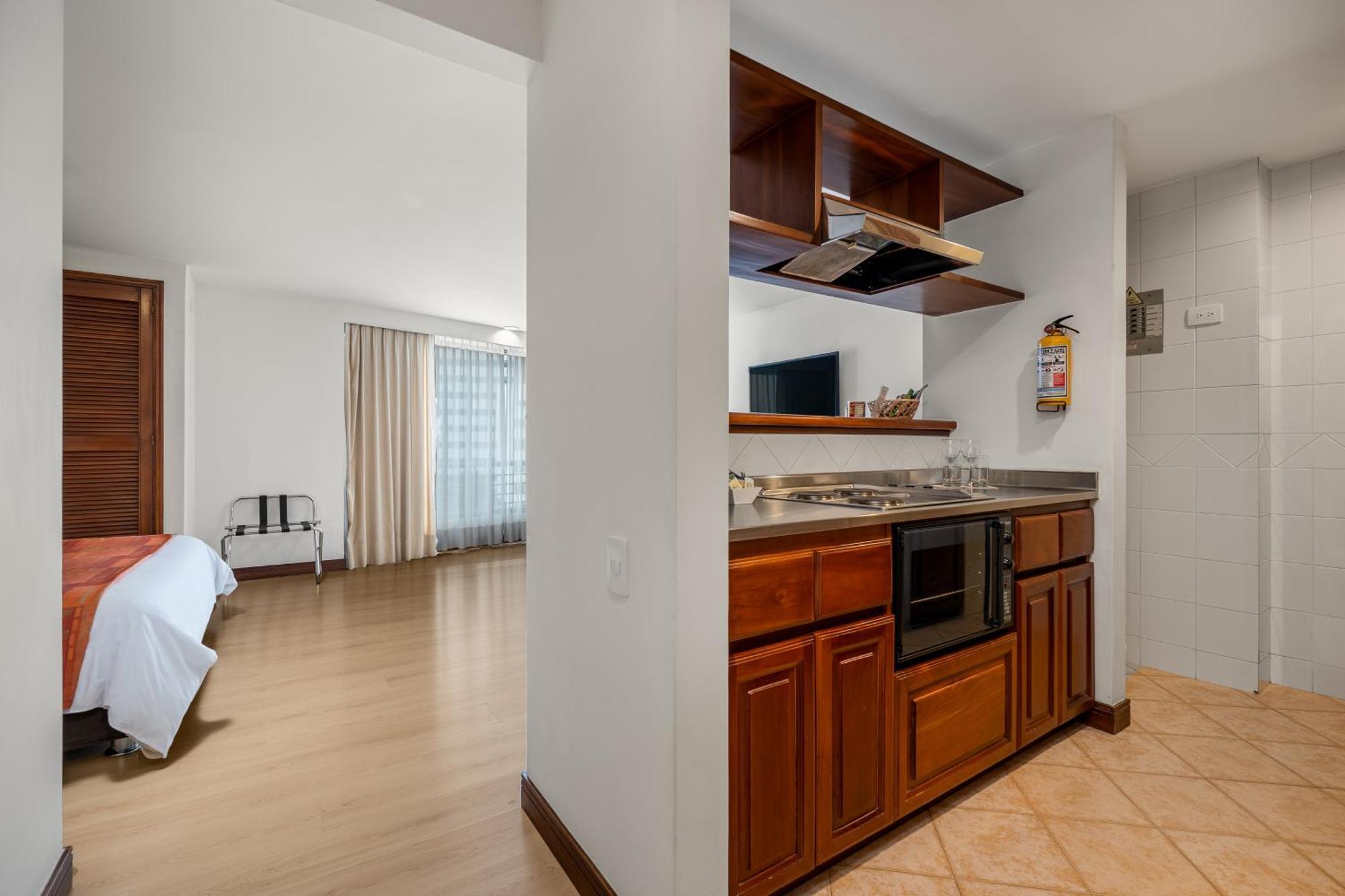Leblon Suites Hotel Medellín Dış mekan fotoğraf