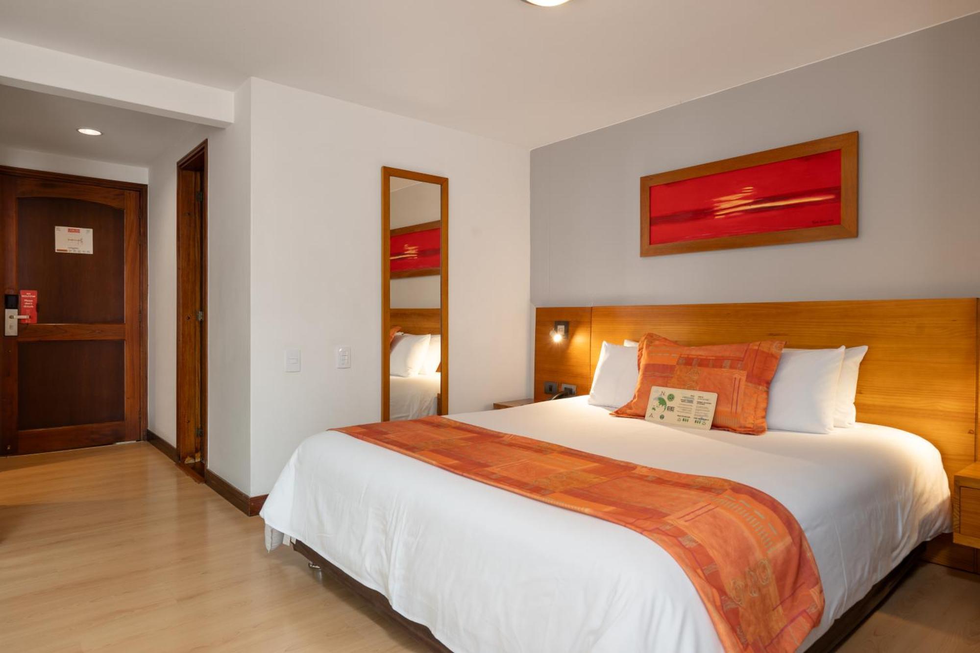 Leblon Suites Hotel Medellín Dış mekan fotoğraf